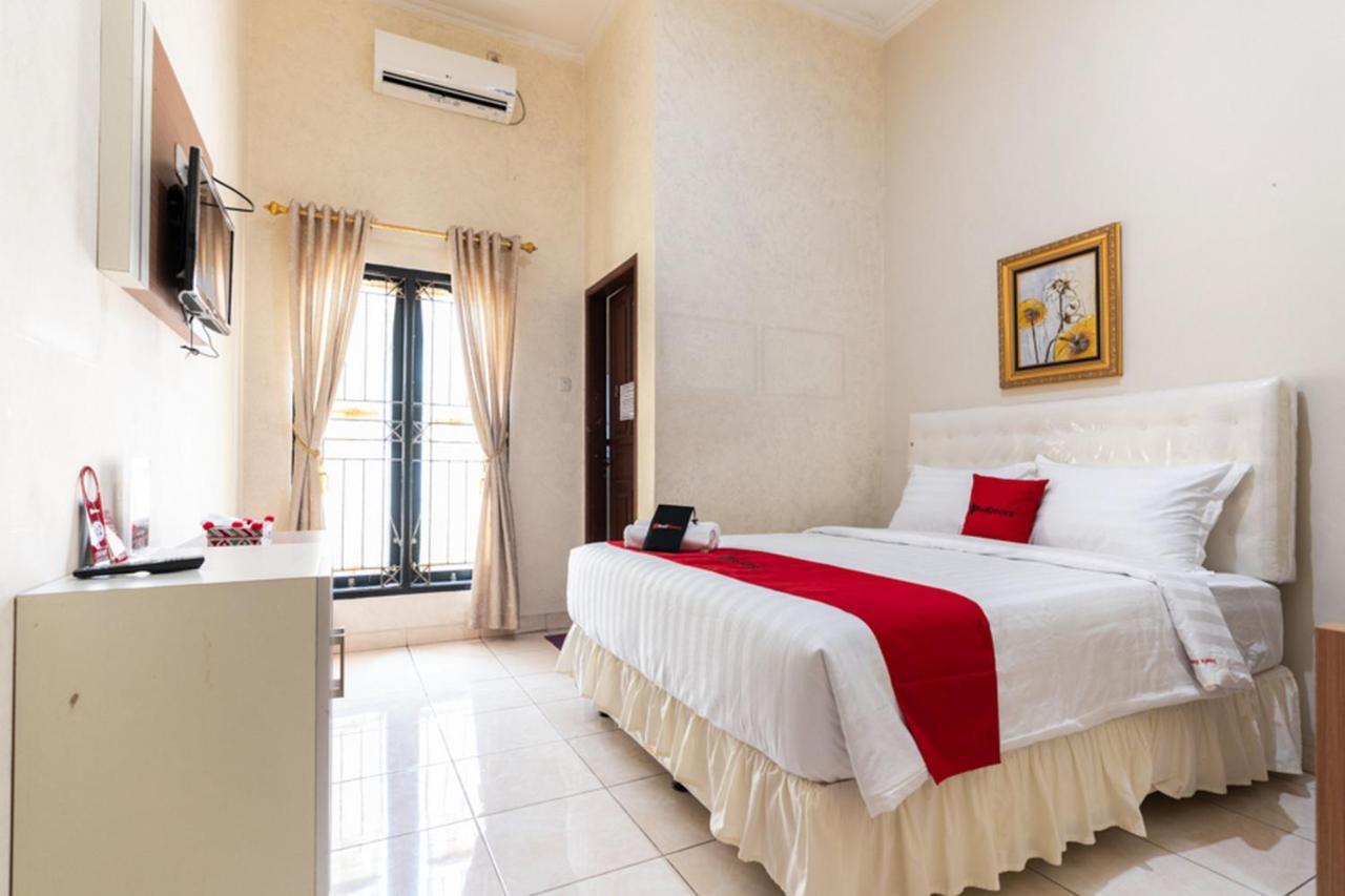 Reddoorz @ Pengayoman Panakkukang 3 2* Makassar